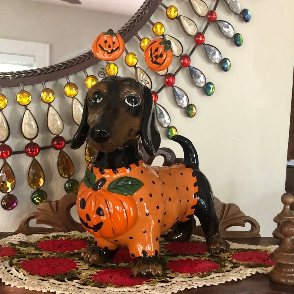 NEW Halloween Pumpkin Dachshund Dog Figurine